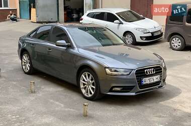Седан Audi A4 2012 в Кривому Розі