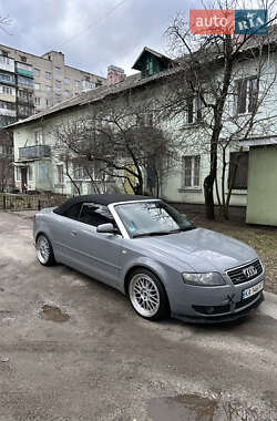 Кабріолет Audi A4 2004 в Києві