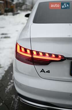 Седан Audi A4 2022 в Львове