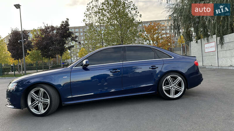 Седан Audi A4 2013 в Днепре