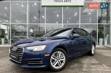 Седан Audi A4 2016 в Киеве