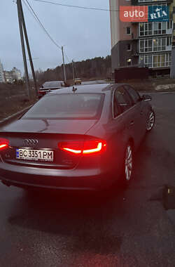 Седан Audi A4 2012 в Чернігові