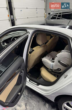 Седан Audi A4 2013 в Киеве