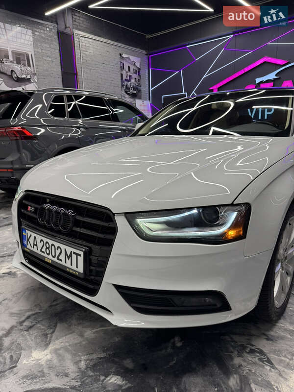Седан Audi A4 2013 в Киеве
