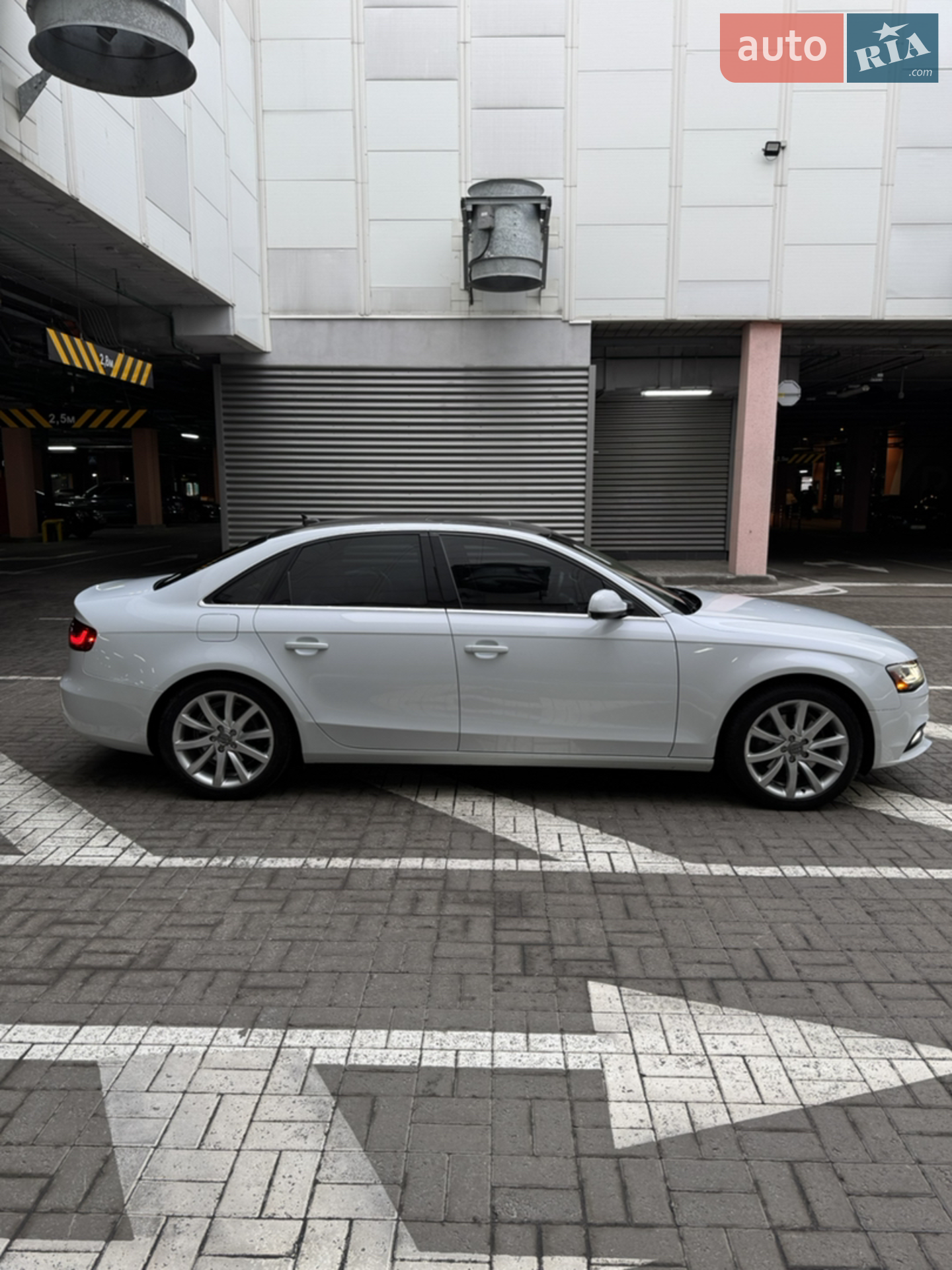 2013 Audi A4 - мініатюра 8