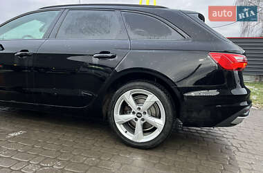 Универсал Audi A4 2019 в 