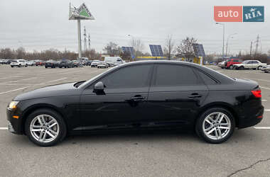 Седан Audi A4 2016 в 