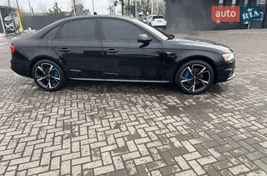 Седан Audi A4 2015 в Червонограде