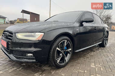 Седан Audi A4 2015 в Червонограде