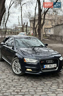 Седан Audi A4 2013 в Кам'янському