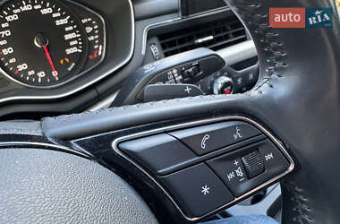 Седан Audi A4 2020 в Киеве
