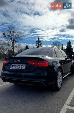 Седан Audi A4 2014 в Львове