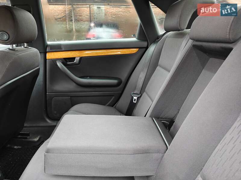 Седан Audi A4 2006 в Сумах