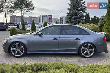 Седан Audi A4 2013 в Львові