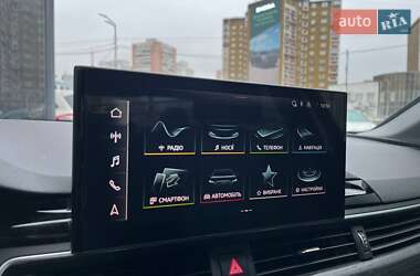Седан Audi A4 2021 в 