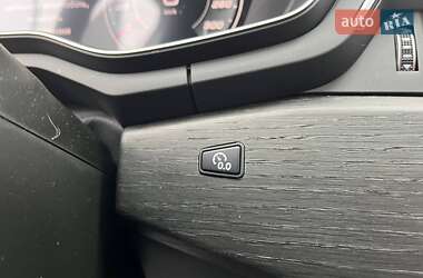 Седан Audi A4 2021 в 