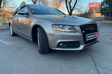 Седан Audi A4 2011 в Києві