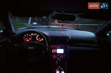 Универсал Audi A4 2000 в 