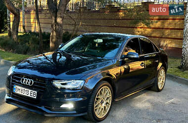 Седан Audi A4 2013 в Киеве