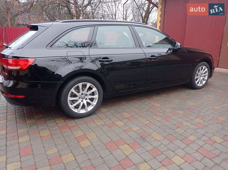 Универсал Audi A4 2018 в Коломые