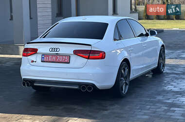 Седан Audi A4 2014 в Владимире