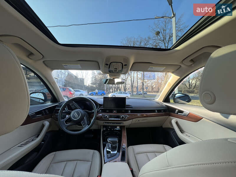 Седан Audi A4 2020 в Львове
