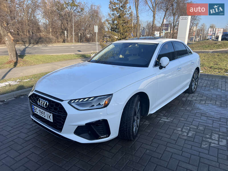 Седан Audi A4 2020 в Львове