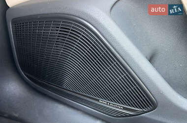 Седан Audi A4 2020 в 