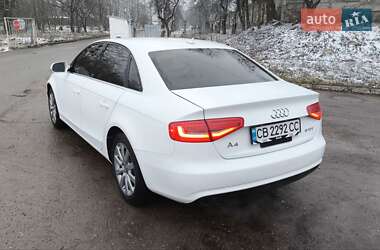 Седан Audi A4 2012 в Чернігові