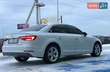 Седан Audi A4 2018 в Львове