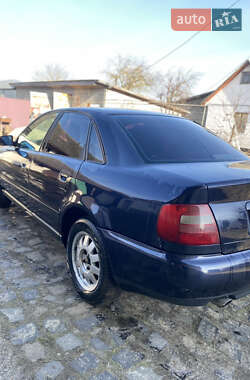 Седан Audi A4 1999 в 