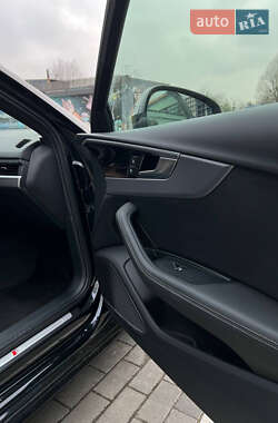 Седан Audi A4 2022 в Києві