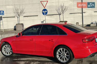 Седан Audi A4 2013 в 