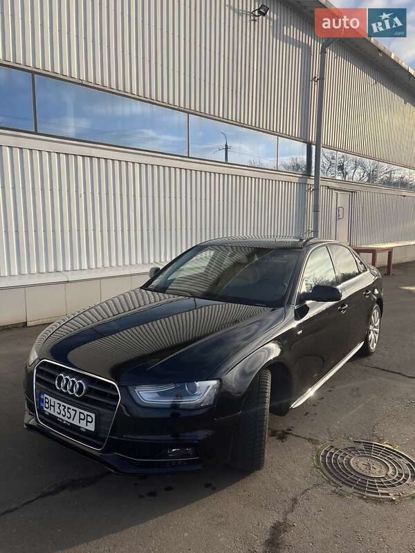Седан Audi A4 2014 в Білгороді-Дністровському