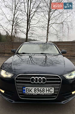 Седан Audi A4 2012 в Києві