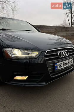 Седан Audi A4 2012 в Києві