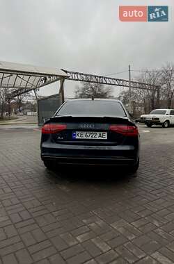 Седан Audi A4 2015 в Дніпрі