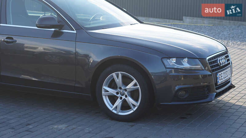Седан Audi A4 2008 в Глыбокой