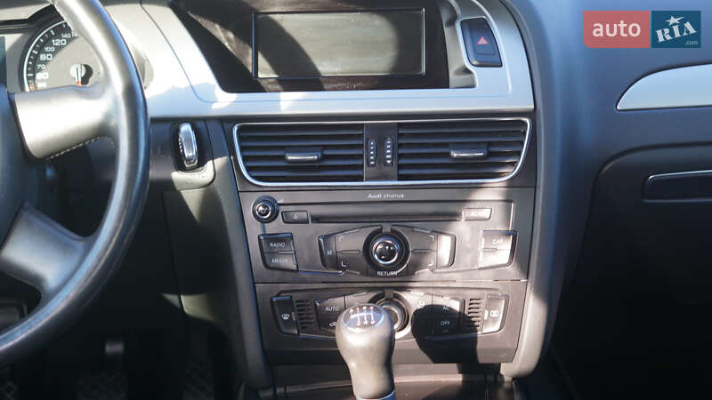 Седан Audi A4 2008 в Глыбокой