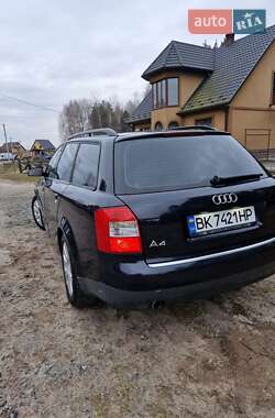 Универсал Audi A4 2001 в Владимирце