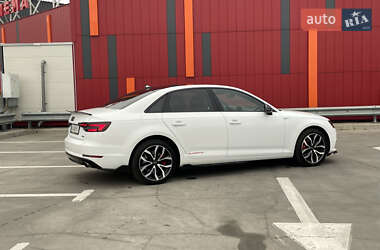 Седан Audi A4 2017 в Києві