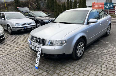 Седан Audi A4 2002 в Звягелі