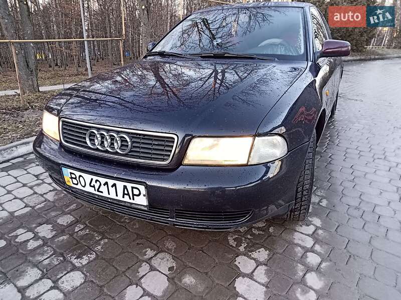 Седан Audi A4 1997 в Николаеве