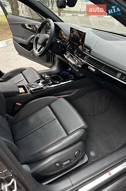 Седан Audi A4 2020 в 