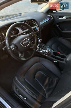 Седан Audi A4 2013 в Львові