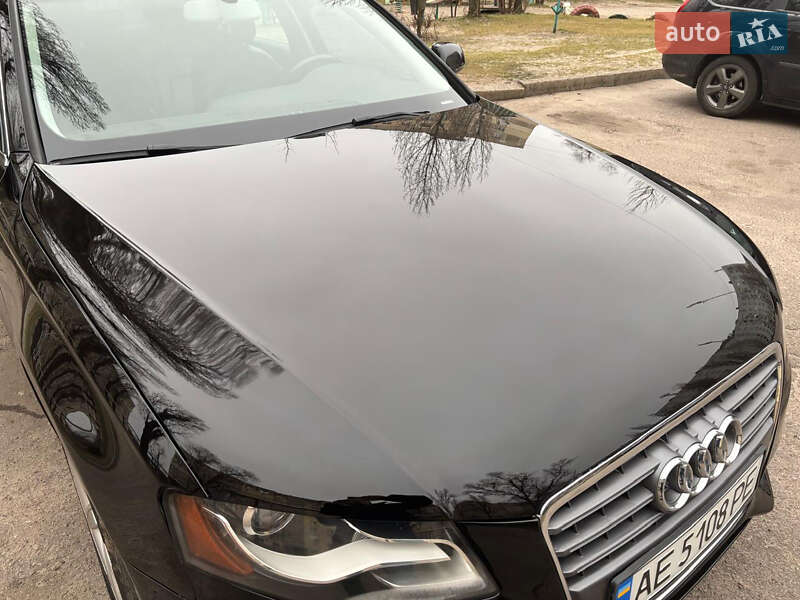 Седан Audi A4 2012 в Днепре