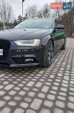 Седан Audi A4 2012 в 