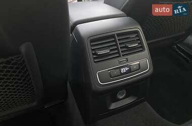 Седан Audi A4 2019 в Львове