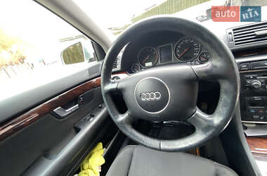 Седан Audi A4 2002 в 