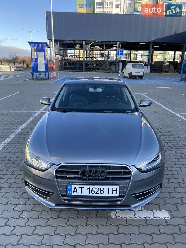 Седан Audi A4 2015 в Івано-Франківську